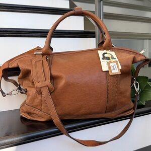 ARANDU Genuine Leather Buffalo Hide Travel Bag Buenos Aires All-Leather Satchel